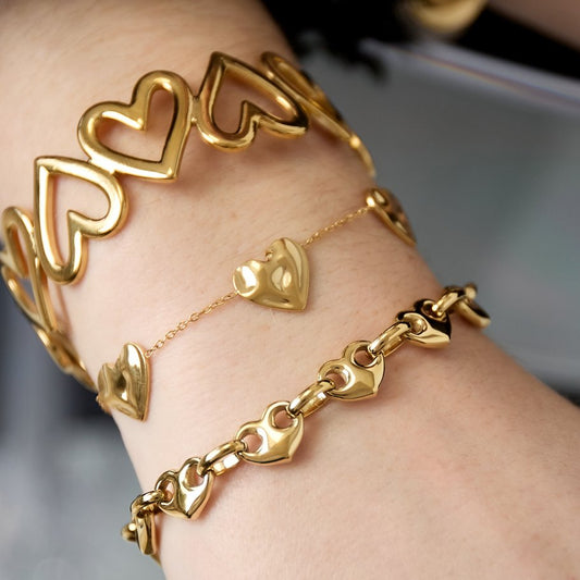 Gold Heart Link Chain Bracelet
